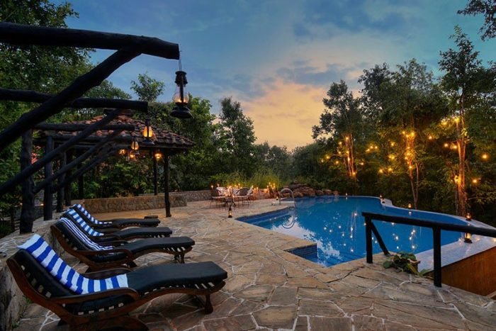 Kanha Earth Lodge 1