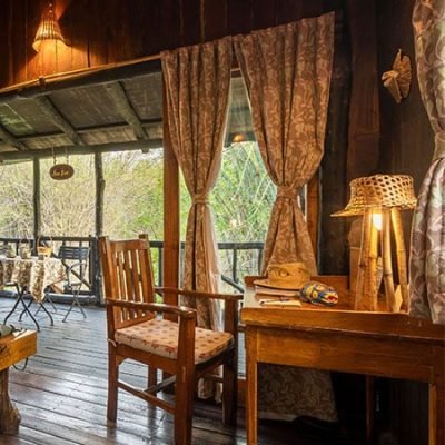 Tree House Hideaway 2